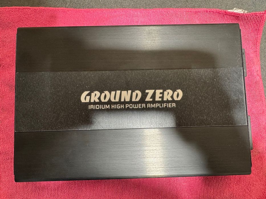 Продавам автомобилен усилвател ground zero