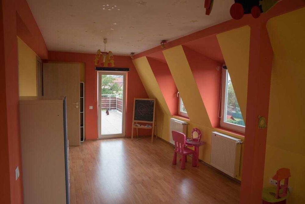 Apartament pe 2 nivele, 107 mp + 30mp terase pe strada Dunarii