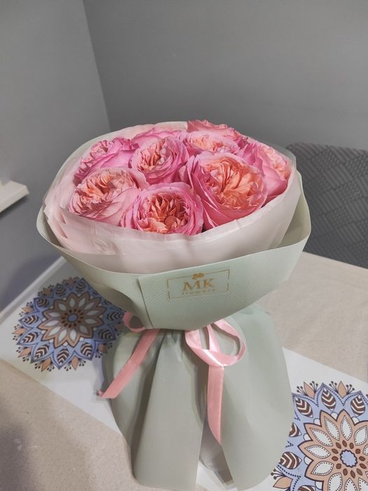 Срочно!!! Продам пионовидные розы