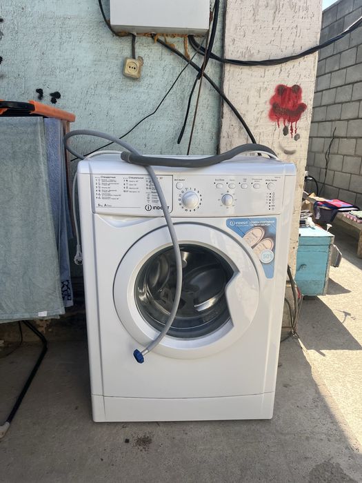 Стиральная машина Indesit 5кг