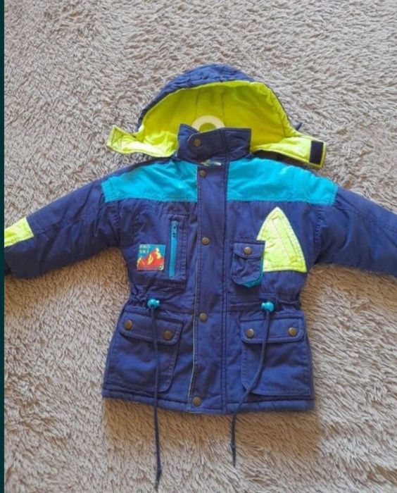 За три куртки 4000 тенге