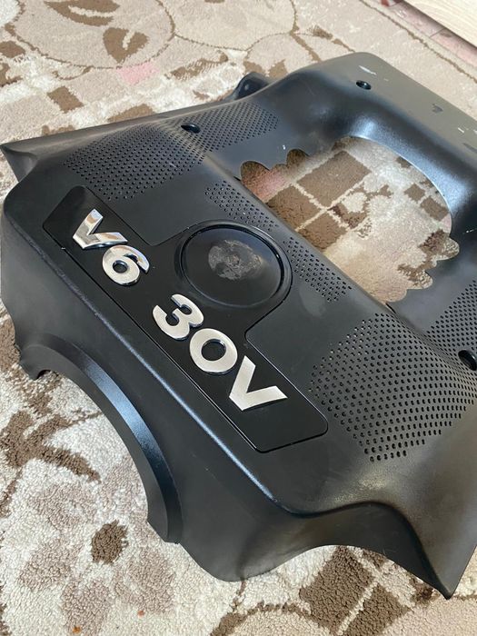 Продам крышку двигатель пассат B5