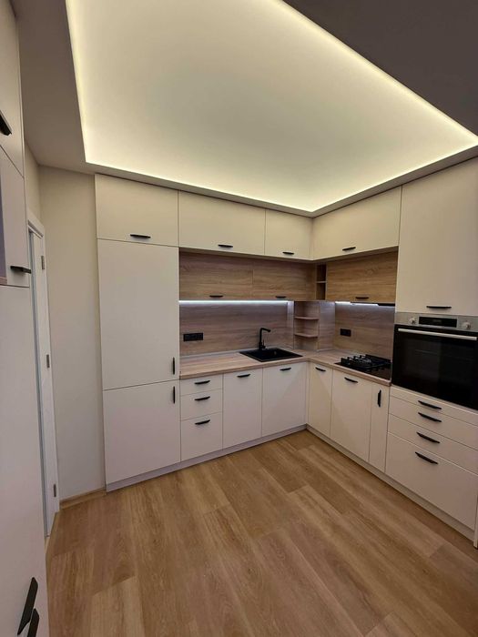 Продава се Тристаен апартамент в Варна, м-т Пчелина - 84 кв.м за 1573 €/кв.м - Снимка #3