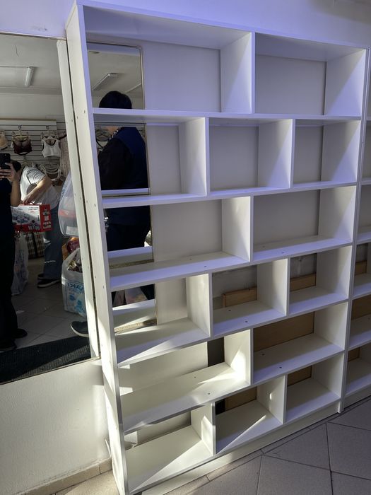 Продам стелажи срочно