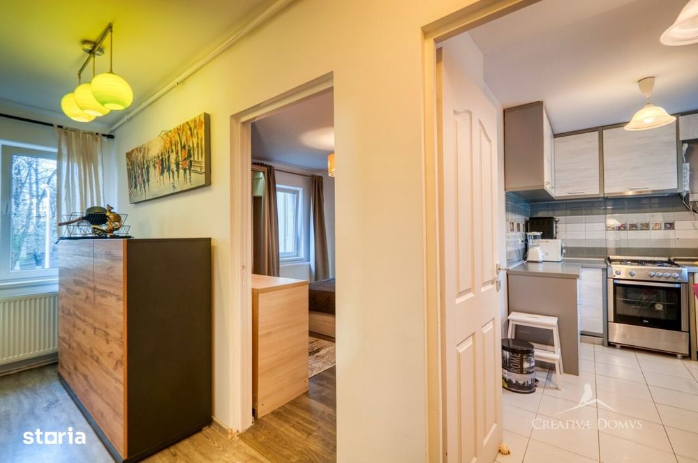 Gara de Nord / Apartament cu doua camere in vila / Centrala proprie