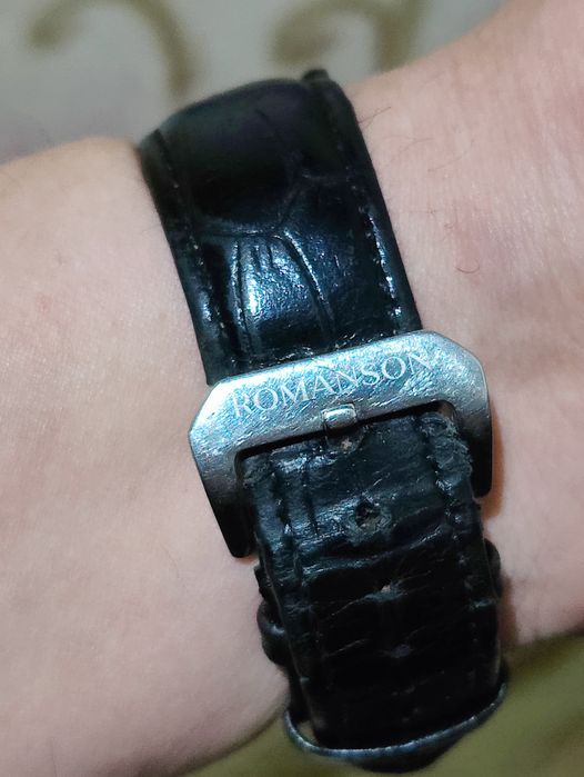 Продам часы Romanson мужской
