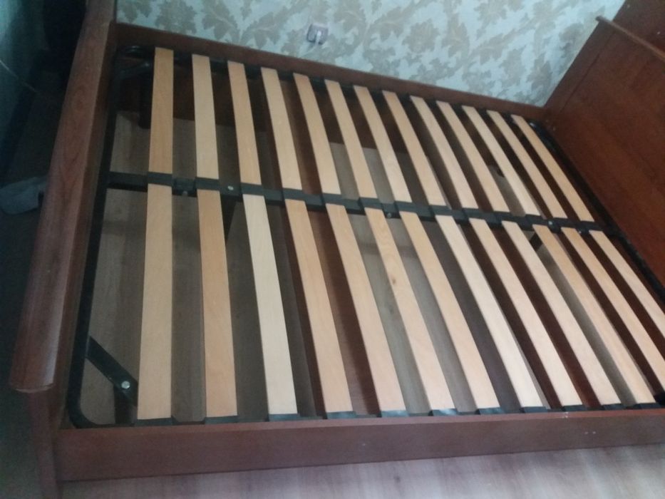 Продаю двуспальная кровать