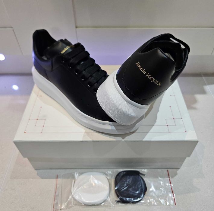 #SUMMER SALE# Alexander McQueen Sneaker Negru Cu Alb - Verificare Colet -