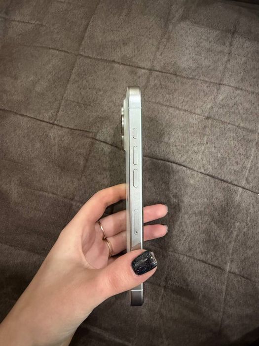 Iphone 15pro 256GB ГАРАНЦИОНЕН!!!