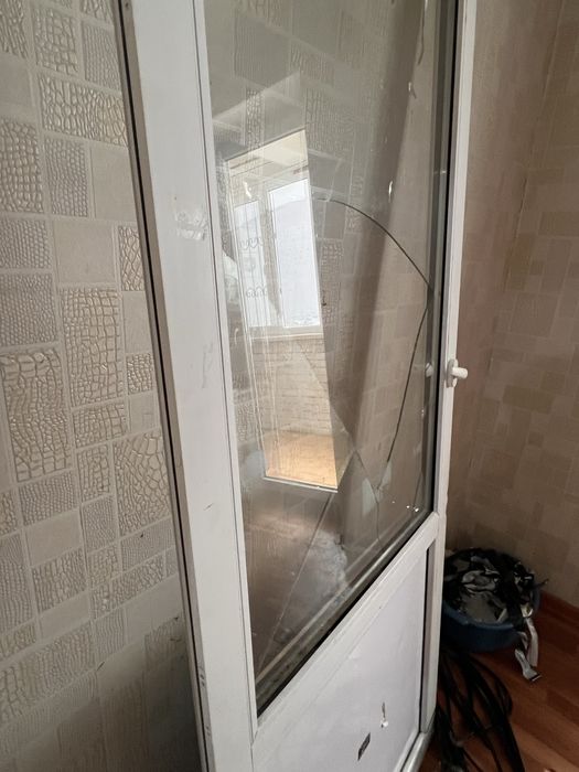 Дверь пластиковая