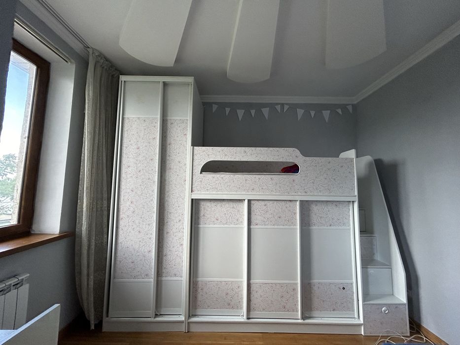 детский гарнитур  для девочки