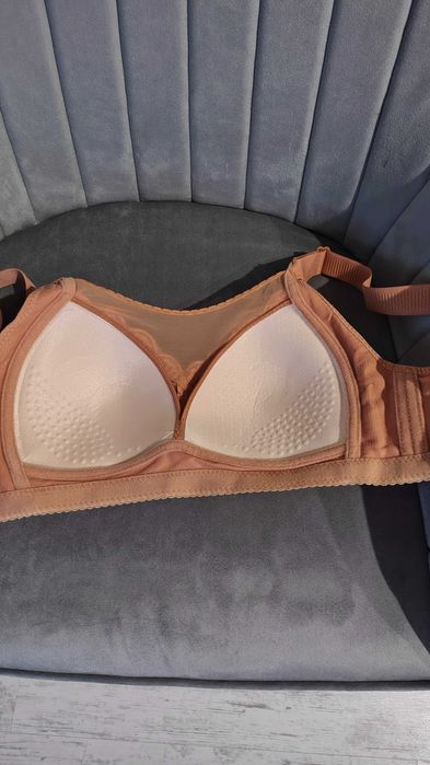 Голям сутиен р-р XL