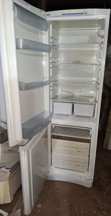 Продаю холодильник и морозильник