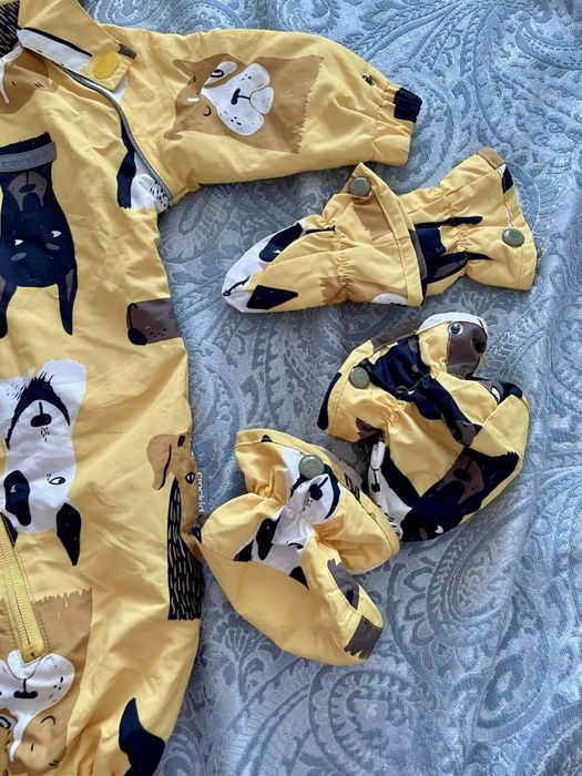 Продам комбинезон весеннее 62-68 см