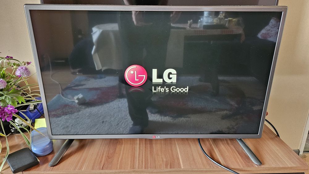 Телевизори LED Full HD Smart android tv