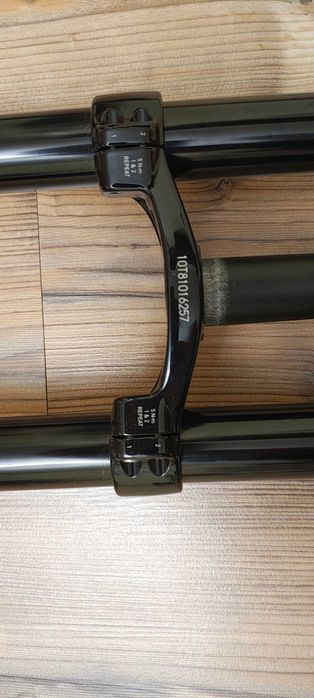 Вилка RockShox Boxxer Team