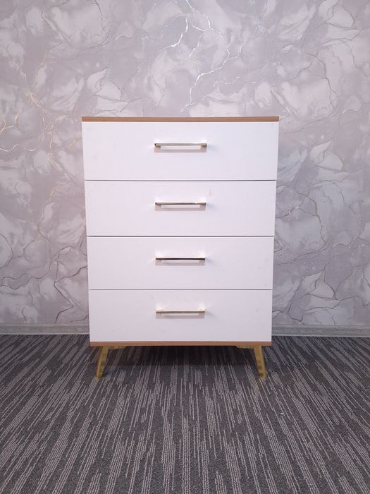 Komod 70x40x95 yangi