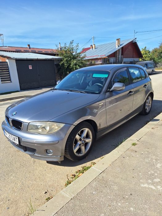 Vând BMW seria 1 , an fabricație 201. 1