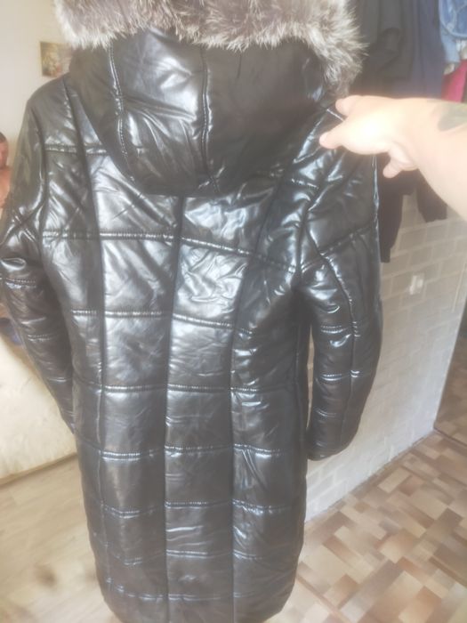 Продам зимний пуховик