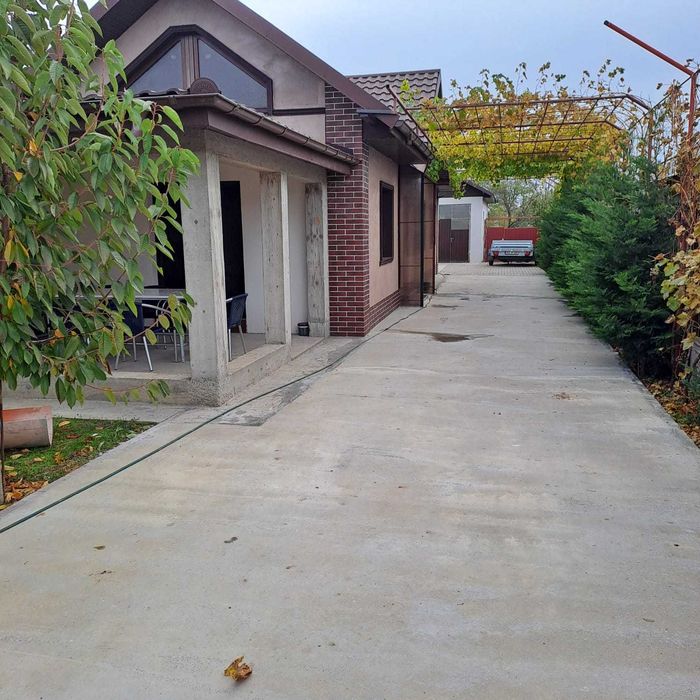 Casă de vânzare.vadu pașii ,teren 700m,100 000 euro