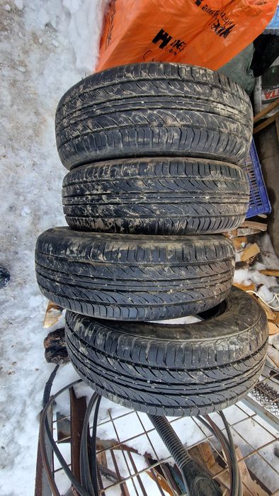 Продам резину комплект