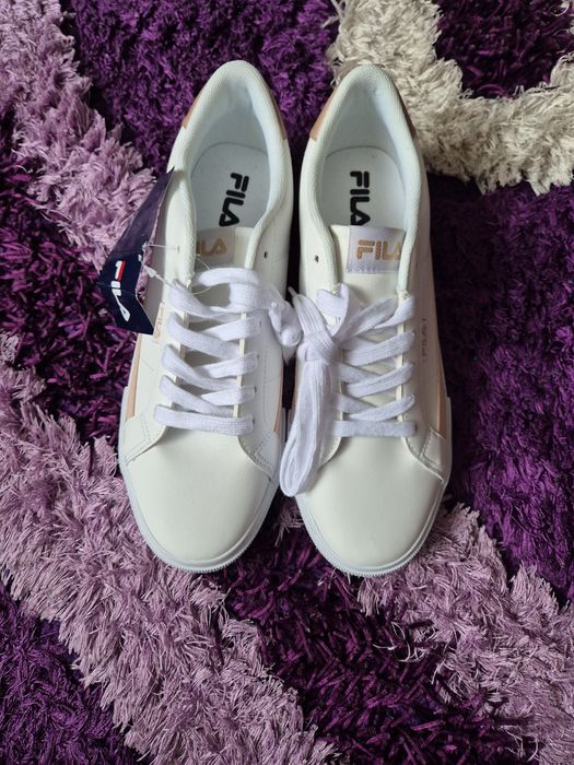 Tenesi FILA mărime 40!