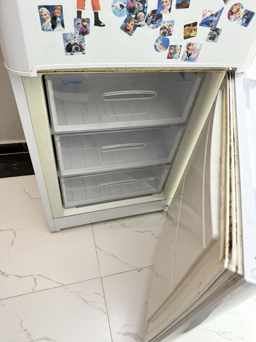 Продается Холодильник