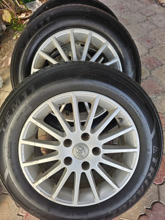 Диски с летней резиной Тойота