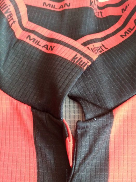 Тениска на отбор Милан на Клуиверт