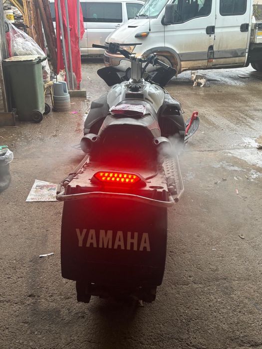 Snowmobil yamaha rx1 An 2008 ( schimb cu auto,enduro sau naked )