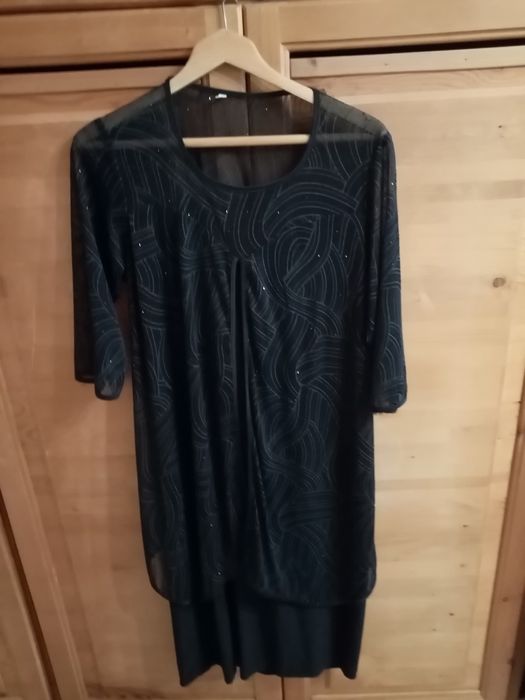 дамски рокли и блузи