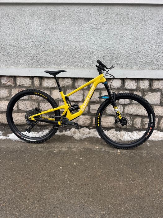 Vând full suspension Santa Cruz Megatower C 29” carbon