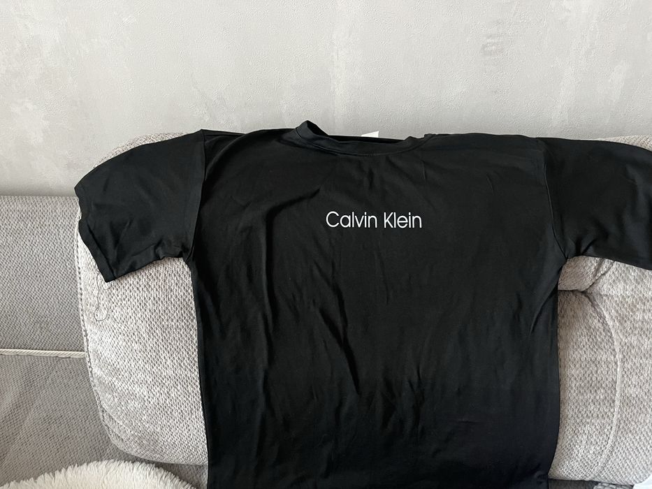 Продам футболку Klein Klein