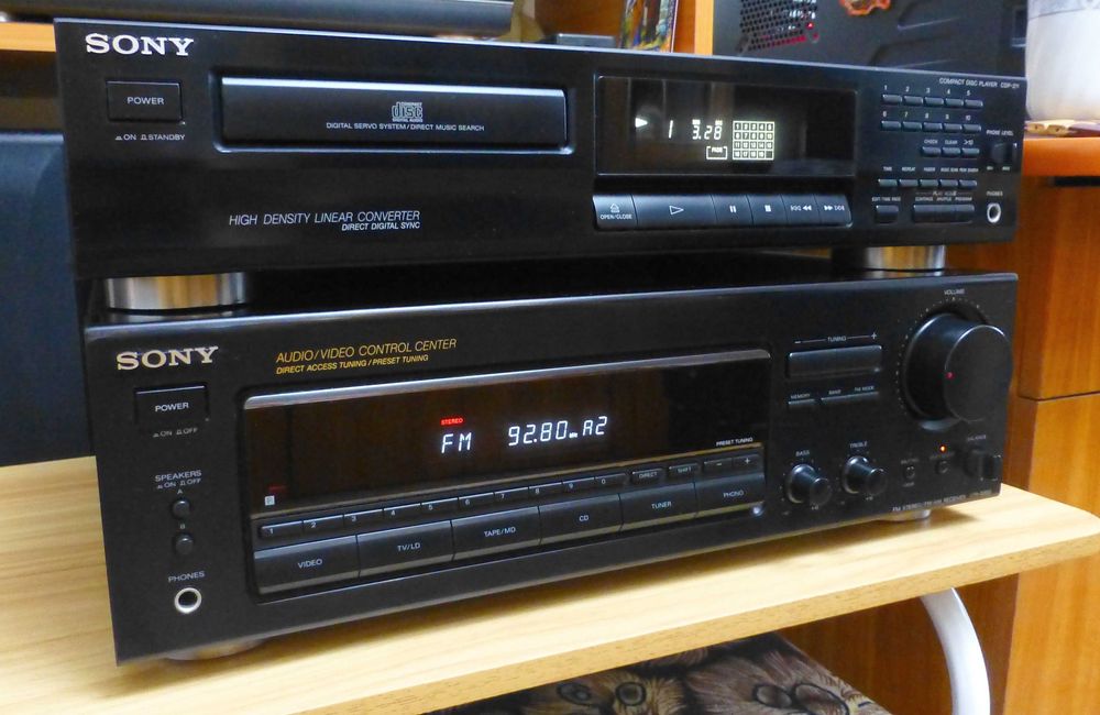 Amplituner Si CD player Sony