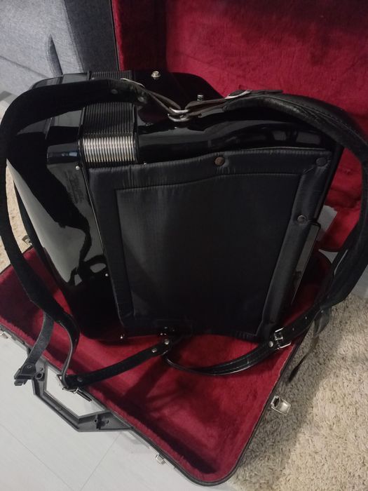 Urgent Vand acordeon.Bugari Armando