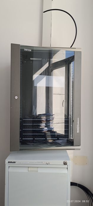 Продам серверные шкафы