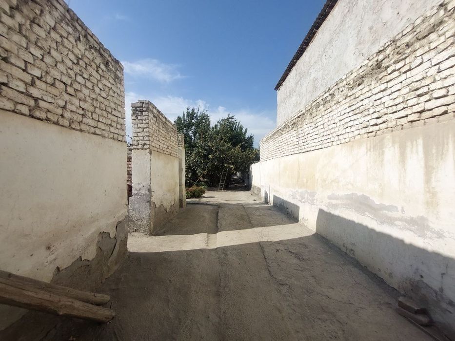 Katta ganjiravon xududida 10 sotixli xovli sotiladi