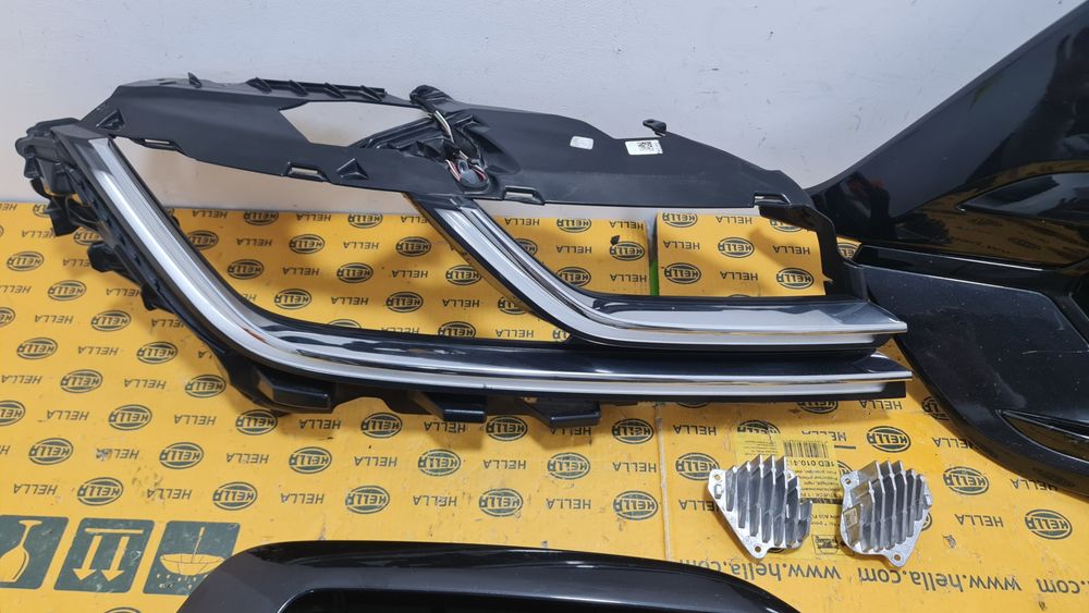 Grila ornament led drl far dreapta VW Arteon modul