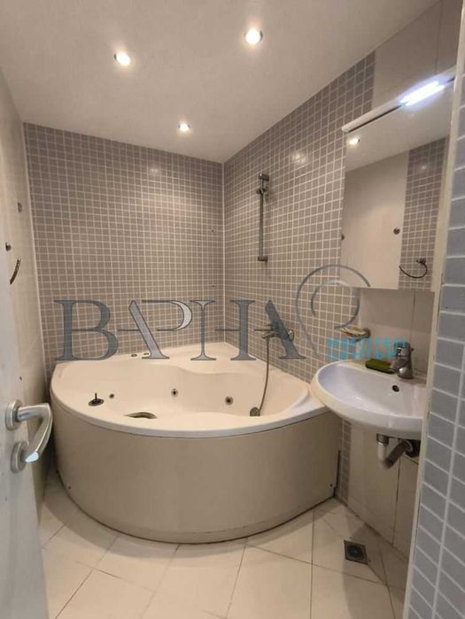 Дава се под наем Тристаен апартамент в Варна, Спортна зала - 90 кв.м за 498.27 € - Снимка #14