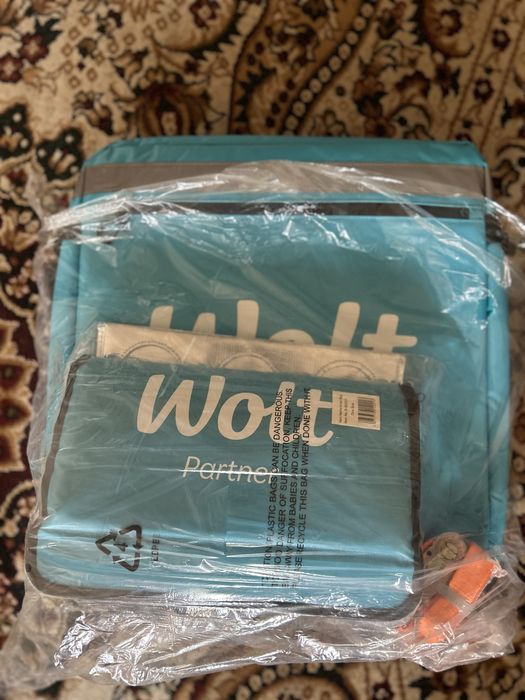 Сумка, телефон депжатель, дождевик , замок