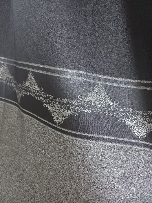 Көп қолданылмаған занавеска сатылады.