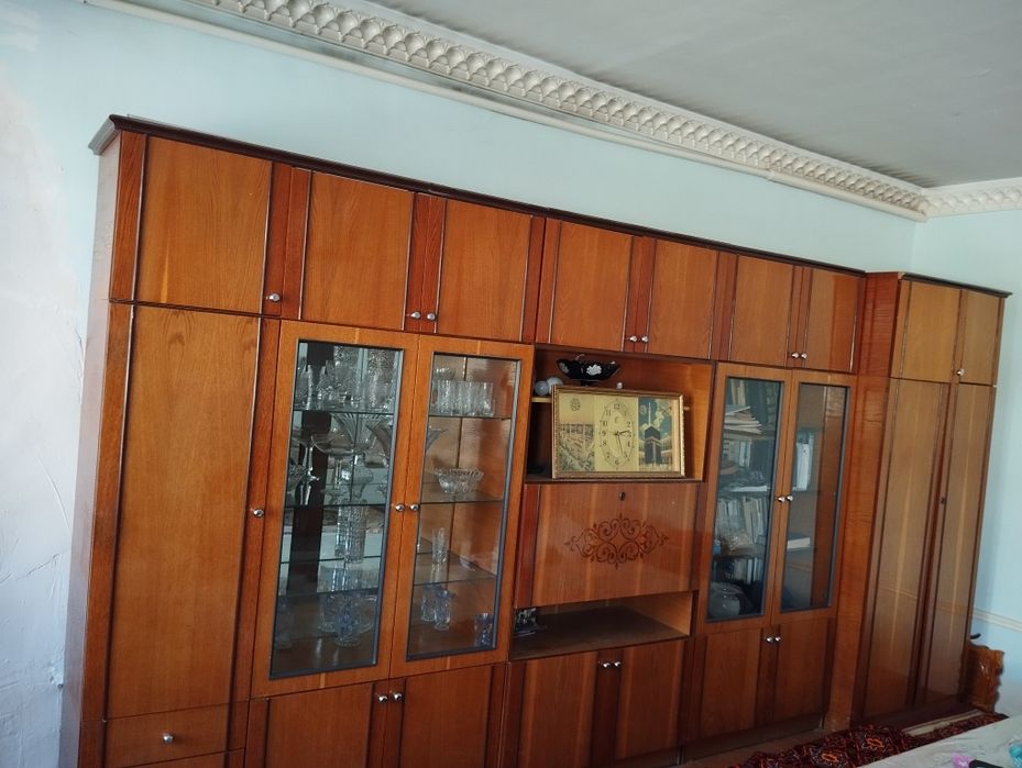 Продаётся спалний гарнитур и стенка