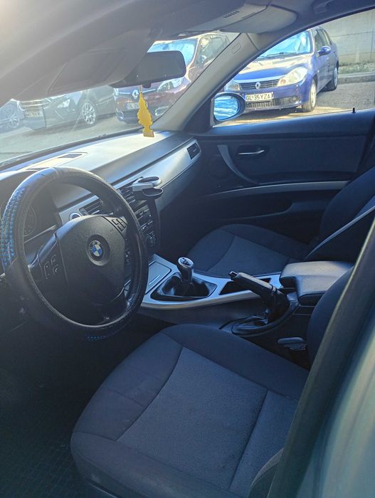 Vând BMW E90. An 2007