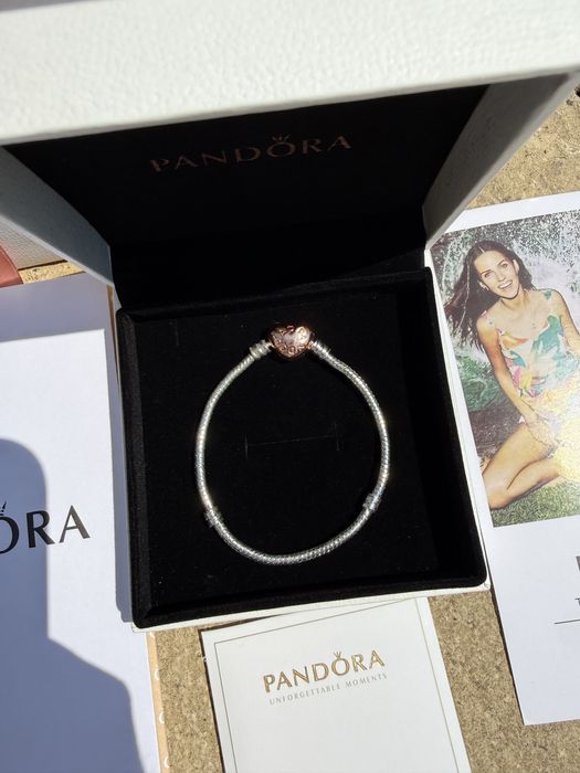 Bratara pandora