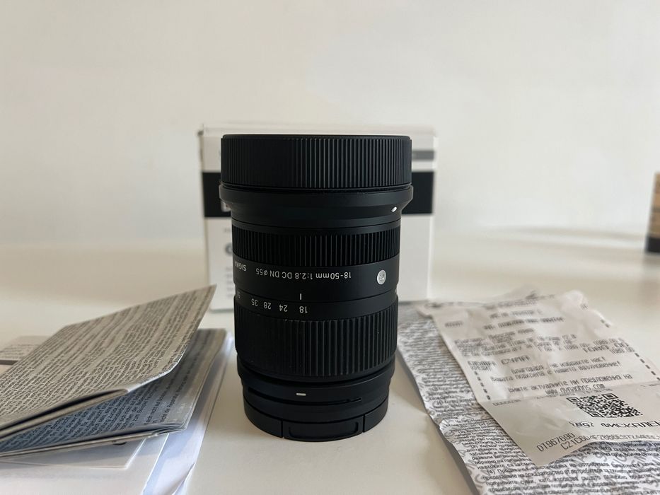 Вариообектив Sigma AF 18-50mm f2.8 DC DN Contemporary за Canon RF (RF-S)