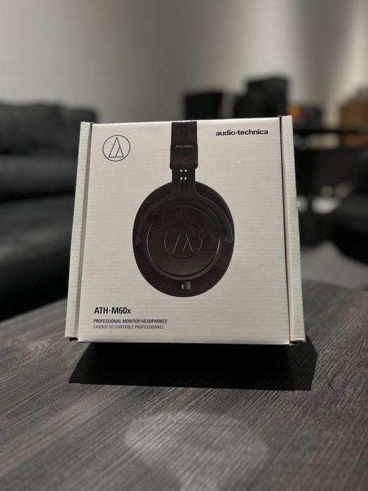Студийные Наушники Audio-Technica ATH-M60X