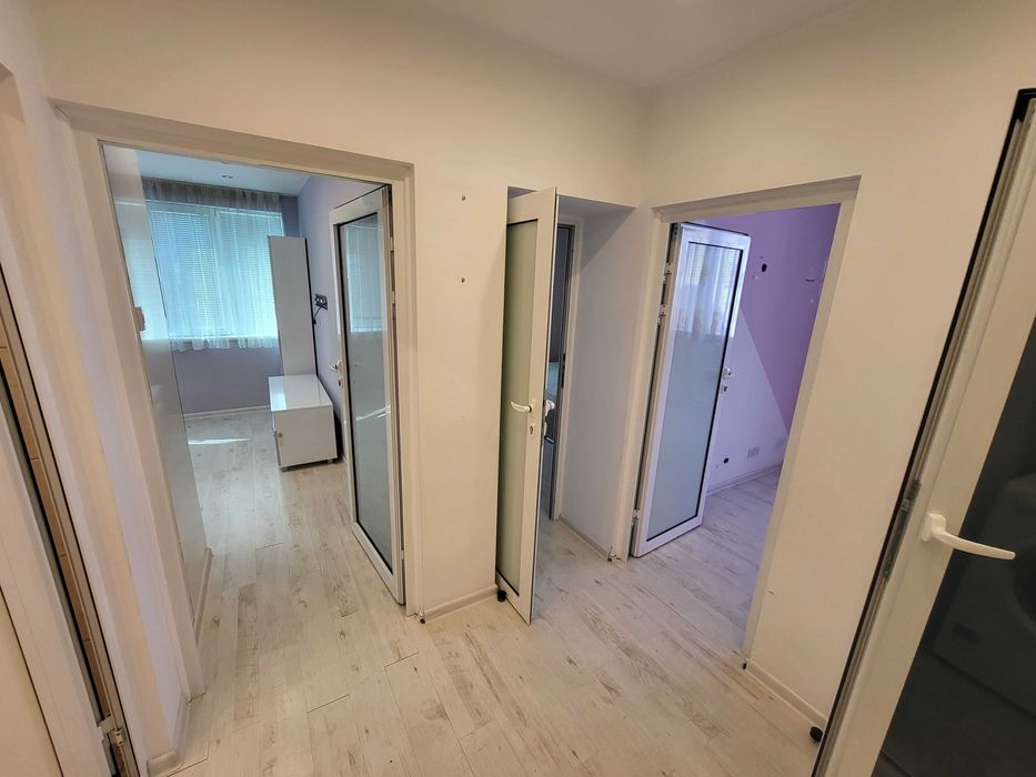 Продава се Тристаен апартамент в Пазарджик, Окръжна болница - 62 кв.м за 1049 €/кв.м - Снимка #2