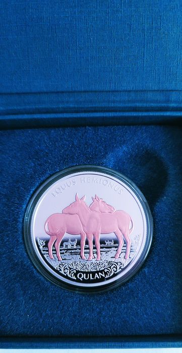 продам монету Казахстана