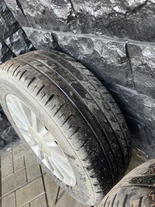 Диски с резиной в отличном состояни