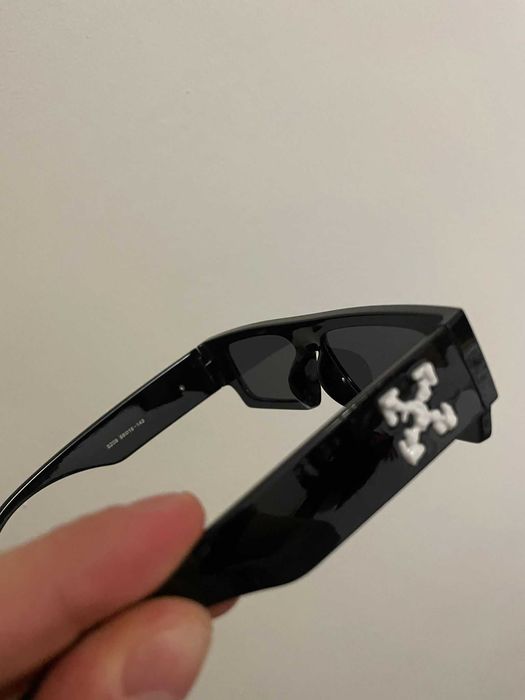 Ochelari de soare negri, Off White OW